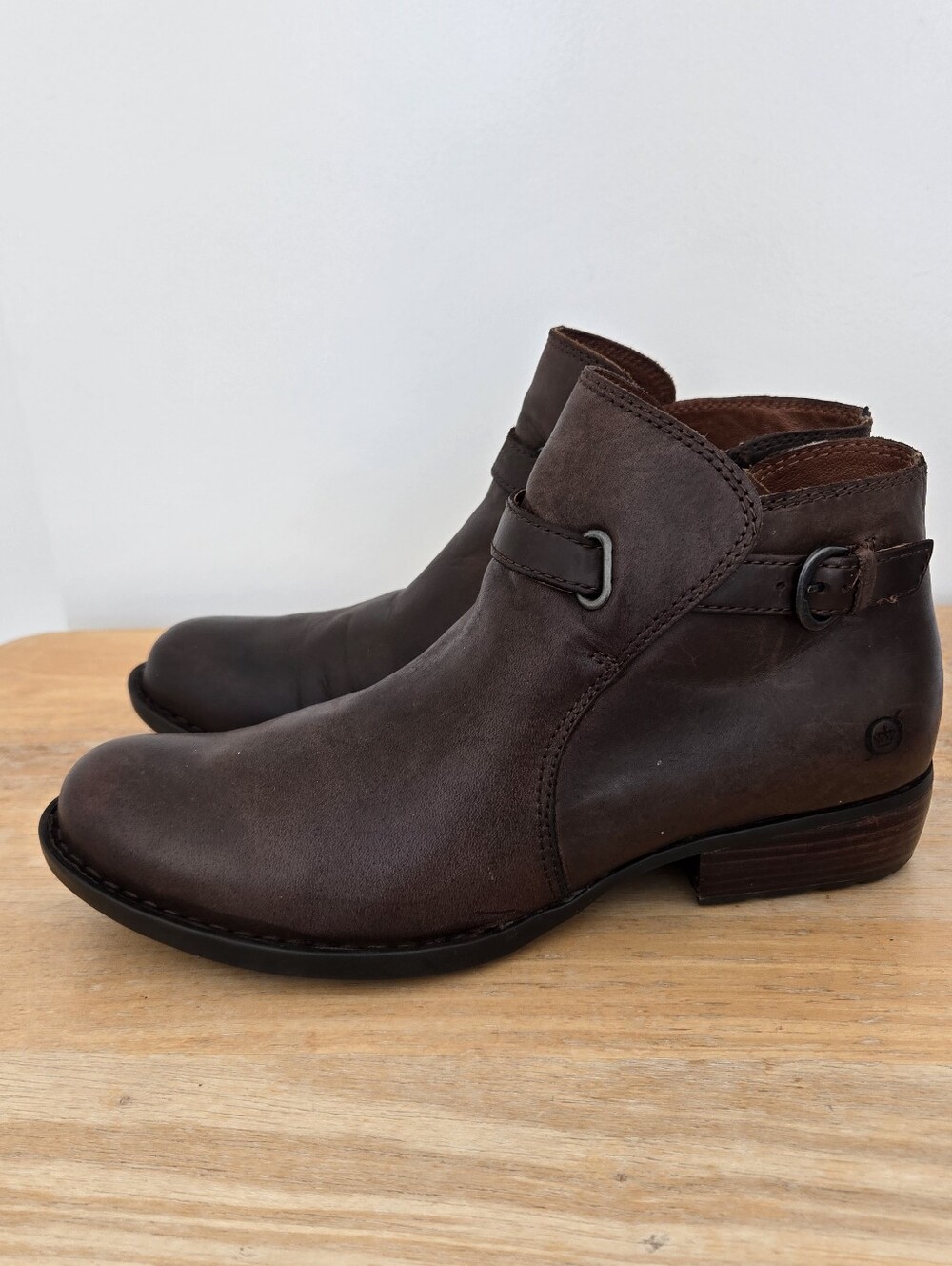 Born Women’s Boots Size 8.5 M Brown Leather Block Heel Bootie Buckle Strap